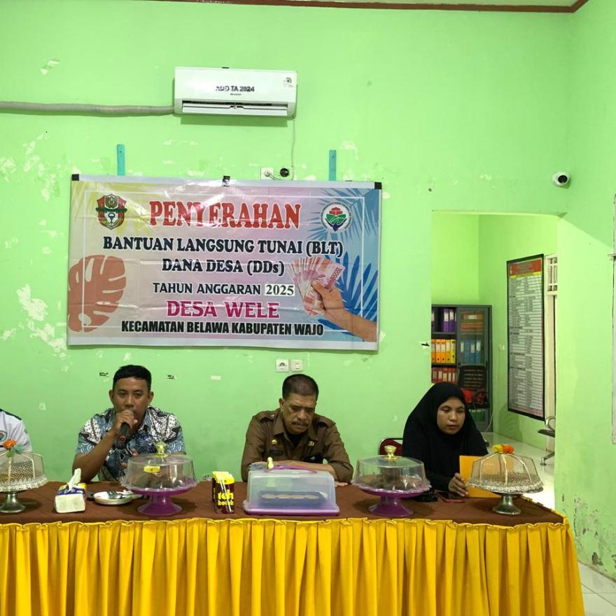 Desa Wele Salurkan BLT Triwulan I Tahun 2025 kepada Warga Terdampak